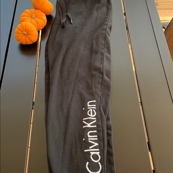 black calvin klein joggers - Picture 3 of 4